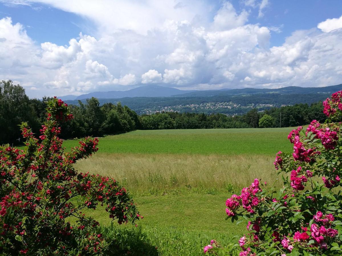 Bungalow & Apartments "Am Deber" Velden - Augsdorf Velden am Wörthersee Kültér fotó