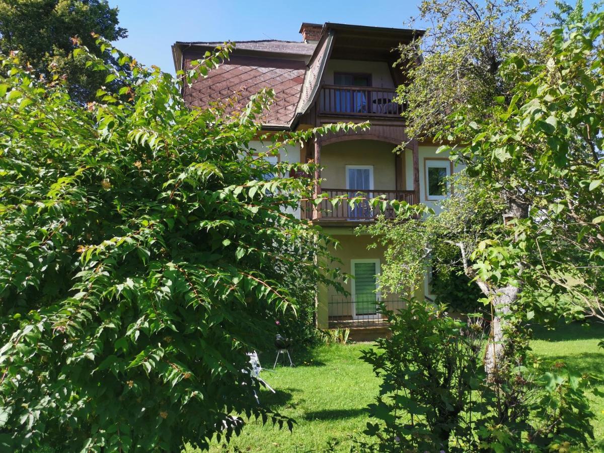 Bungalow & Apartments "Am Deber" Velden - Augsdorf Velden am Wörthersee Kültér fotó